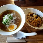 Pikaichi Komichi - あわじ玉ねぎラーメン＋焼飯小セット