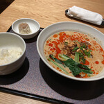 ALMOND BLOSSOM TOKYO CHINESE RESTAURANT - 