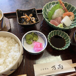 Manryo Kappo Kaiseki - 刺身定食