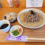 Teuchi Soba to Kanmi Mitsuboshi - 2022年11月　ざるそばと炊き込みご飯