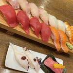 Nigiri Zushi Benkei Katano Ekimae Ten - 