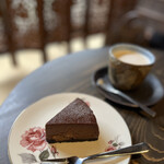 Inondo Cafe - 