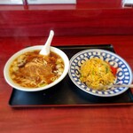 Banrai Tei - ペアセット ミニチャーハン+ラーメン 980円