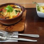 Restaurant Tirol - サラダが付きます。!