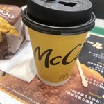 McDonald's Kusatsu Kintetsu Ten - 「ふわとろたまご濃厚デミグラコロ コンビ」(470円)のホットコーヒー