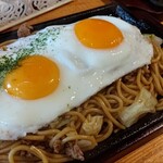 191704014 - 横手やきそばW  実はコスパがいい！　カップルならシェアして食べた方がお得です。