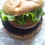 Freshness Burger Mitaka Minamiguchi Ten - 野菜お肉たっぷり！クラシックバーガー