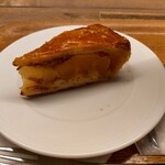 エクセルシオール カフェ  - ごろっとりんごのアップルパイ