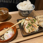 Nikujiru Gyoza no Dandadan Oita Ten - 