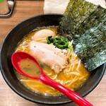 Yokohama Iekei Ramen Sangen Hokudaimae Ten - 