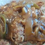 すき家 - 鰹と昆布出汁が効いたカレー南蛮牛丼は期間限定メニュー