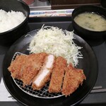 Matsu no Ya Kawasaki Ginza Gai Ten - 上ロースかつ定食　¥690 (税込)