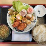 餃彩 - チャイ定食(780円)です。