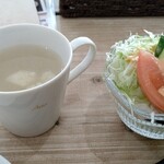 A'laise cafe Ann - ランチセットのスープとサラダ