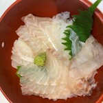 海鮮市場 マルモト - 海鮮丼用白身魚