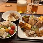 Shizenshoku Buffet Himehotaru - 1回目。サラダや自家製豆腐、唐揚げなど。