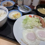 松屋 - ソーセージエッグW定食です。（2023年1月）