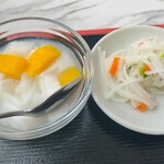 中華料理 福満楼 - レバニラー定食の杏仁豆腐と漬物