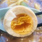 Ichikakuya Narita Kuko Ten - 煮卵　茹で加減は好きな感じでした