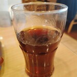 Gusto Chigasaki Yahata Ten - レモンコーラ。炭酸系は混ぜても色が変わらず