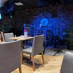 Dining & Music BAR On Stage - 