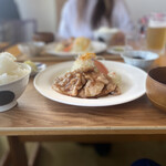 Mont Blanc - 越後もち豚 焼肉定食