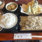 うどん茶屋　多利次庵　弘休 - 