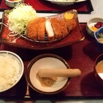 Katsu Hana Tateyama Ten - [雪国育ち豚]中ロースカツ定食 1518円