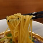 中華そば マル藤商店 - 小麦感全開の中加水率ストレート麺