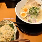 Toripaitan Senmon Ramen Sora - 半チャーハンセット