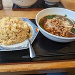 Taiwanese Choki - ラーメンセット(ニンニクチャーハン＋台湾ラーメン)