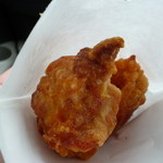 Karaage Dondon Dazaifu Ten - 一番人気のもも唐揚げ。