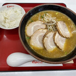 Kurumaya Ramen Utsunomiya Tsuruta Ten - カレーチャーシュー麺とサービスの小ライス