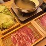 Shabushabu Private rooms Izakaya Buta Gin Higashi Okazaki Ten - 