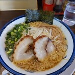 宝介 - 豚骨醤油ラーメン