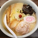 Ramen Santoka Ion Lake Town Ten - しおらーめん　950円