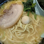 Yokohama Iekei Ramen Takumiya Mitomiwa Ten - 