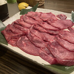 Sumibi Yakiniku Shichirinbo Inadazutsumi - 