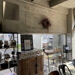 CRAFTSMAN COFFEE ROASTERS - 内観