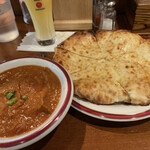 JHO-SHO Indian Curry - チーズナン、ポークカレー