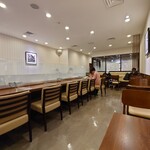 Doutor Coffee Shop Asti Oogaki Ten - 広めの店内