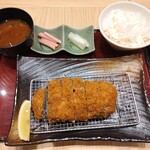 Tonkatsu Shinjuku Saboten Ion Moru Makuhari Shin Toshin Ten - サボレッドロースかつ御膳（1848円）※150g