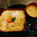 Teppanyaki Ikka - 令和5年3月 ランチタイム
                        親子丼 800円