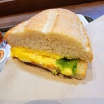 ST-MARC CAFE Ionmoruokayamaten - ホットサンドはベーコンエッグサンド