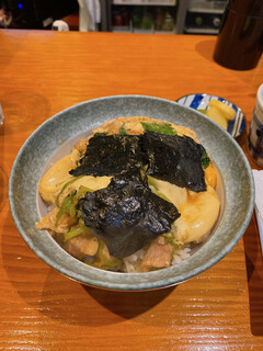 Tori Shin - 親子丼。汁だくで美味しい。