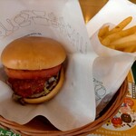 MOS BURGER Atore Shinagawa Ten - モスバーガー410円、Lポテト330円