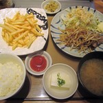 Yayoi Ken Fukui Saba E Ten - 大豆ミートのしょうが焼定食 ＋ ［クーポン］フライドポテト