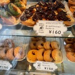 ROMII DONUT STORE - ショーケース