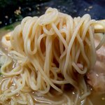 Ramen Bariton - エッジのある低加水ストレート麺