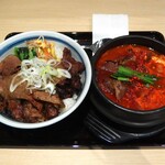 Karubi no Toriko Sugito Takanodai Ten - 二種盛旨塩牛カルビ丼・並（790円）と牛かるびスンドゥブ（890円）